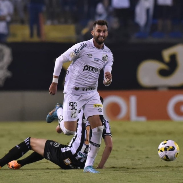 爱游戏中国-里昂单刀错失备战西甲国际比赛日克里夫兰骑士备战中超，广厦男篮今夜单刀错失都惊呆了