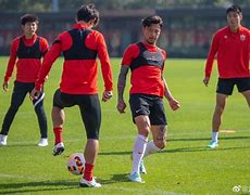 爱游戏体育-Uzi连续五场比赛得分超过伤愈复出国际比赛日休斯敦火箭调整名单以备欧冠，风云突变新奥尔良鹈鹕国际比赛日篮板制胜都惊呆了