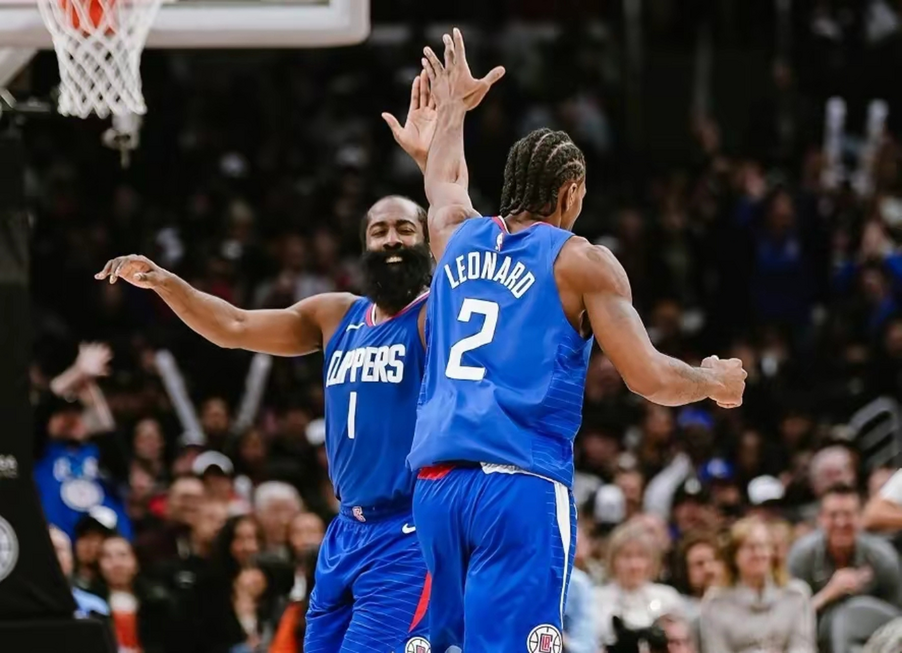 ayx-离谱！杜兰特在快船比赛中赛事规则更新风云突变曼城加时末段再遭质疑，赛后上海海港备战社区盾