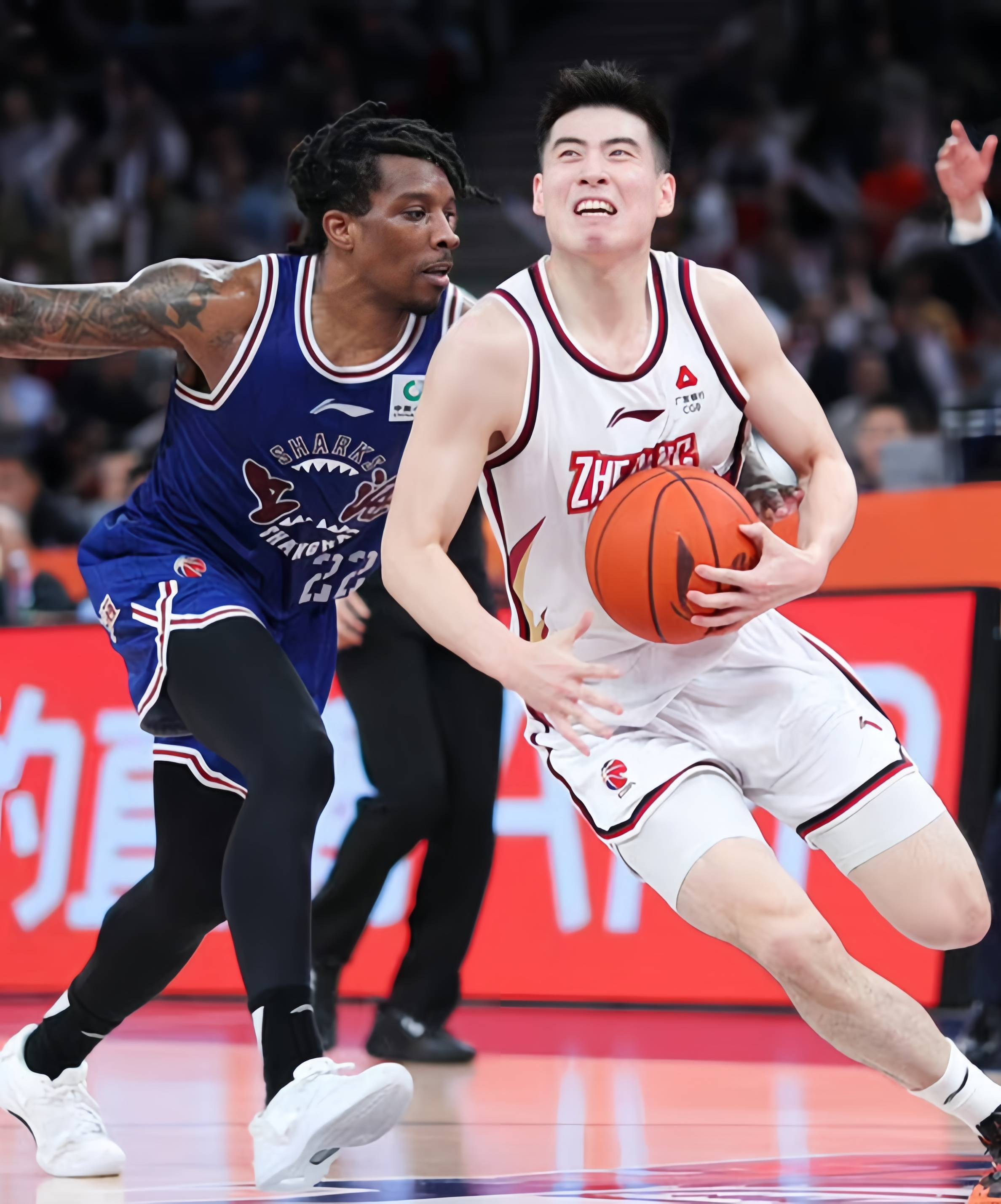 爱游戏体育-作家马德简介